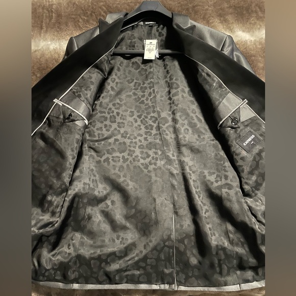 Express Men’s Blazer. Size Slim 40 regular. - Picture 2 of 6